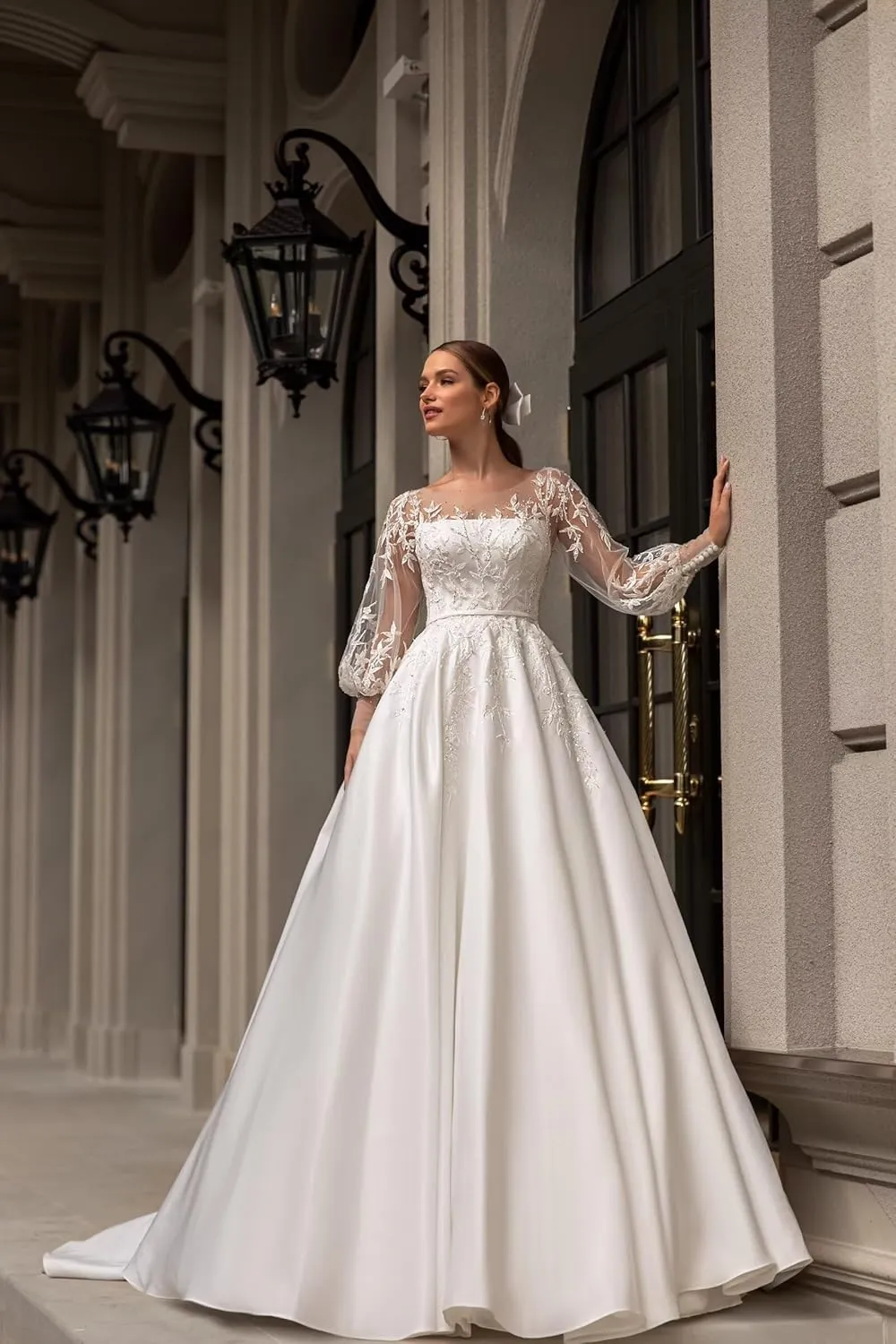 Wedding Dresses for Bride 2025 Long Sleeve Lace Appliques Elegant Bridal Gowns for Women
